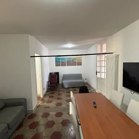 Centro Storico Spazioso Loft In Residenza Storica